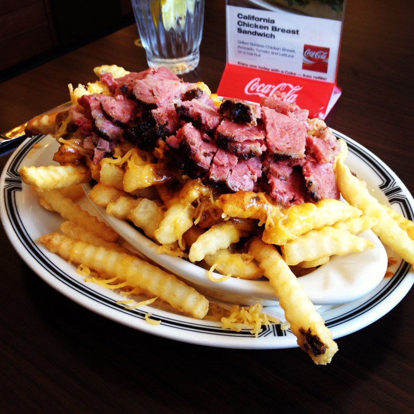 pastramichilicheesefries